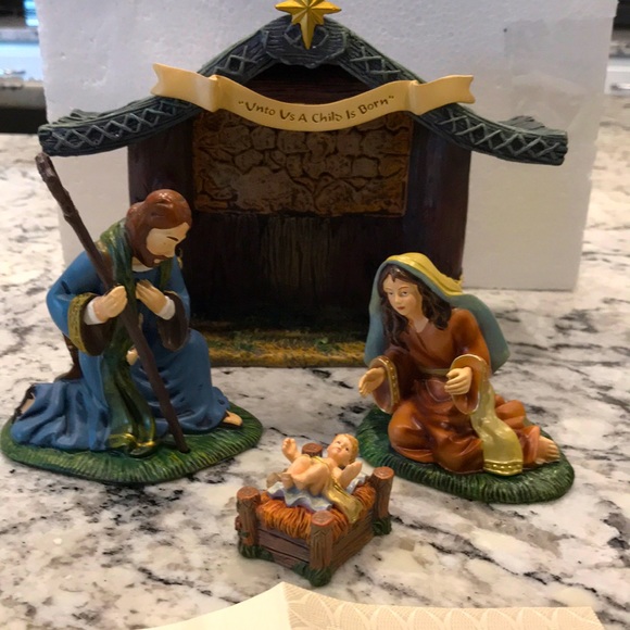 Thomas Kinkade “The Holy Family & Holy Night Crèche” sculpture set - Picture 1 of 15